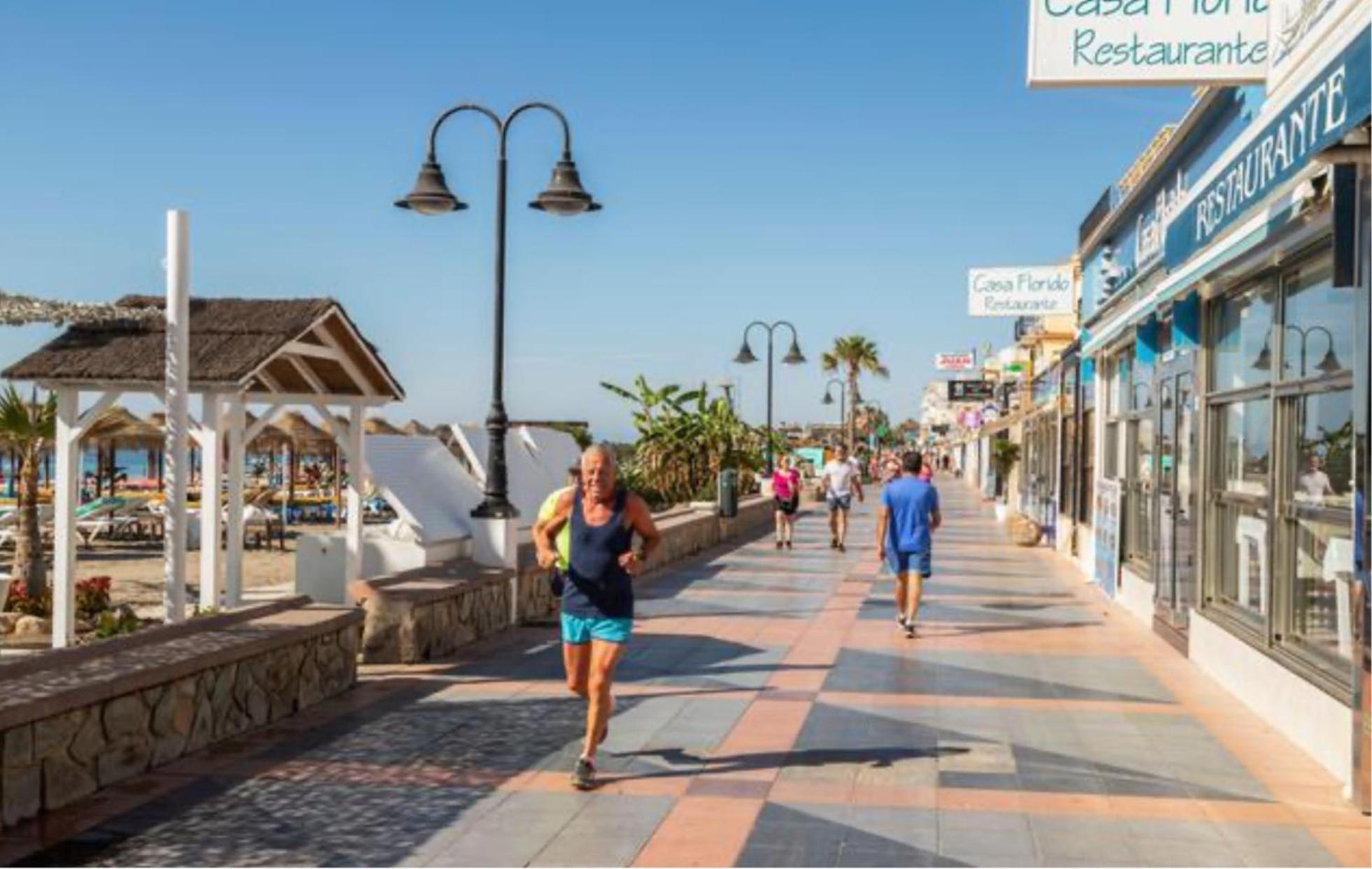トレモリノスCarihuela Plaza Del Remoアパートメント エクステリア 写真